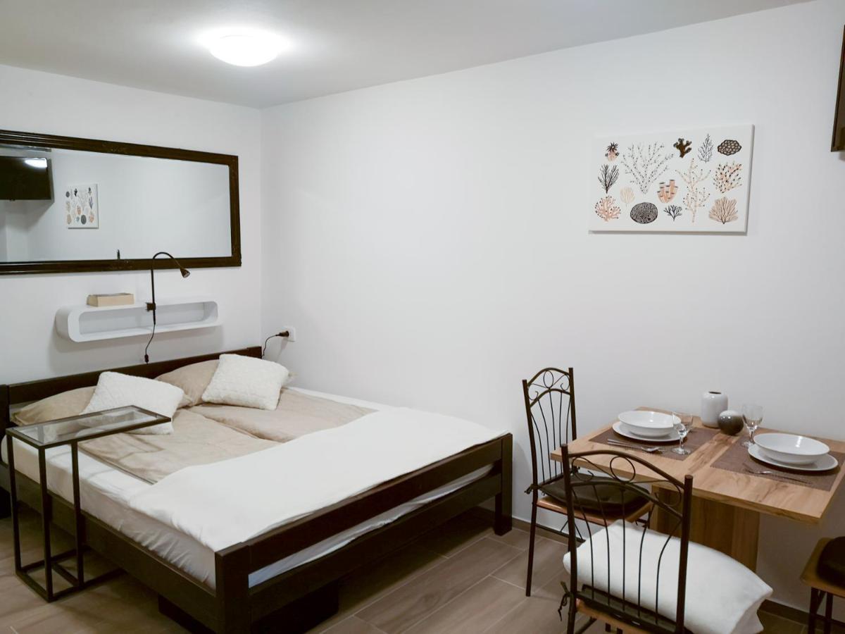 Korala Apartments Піран Екстер'єр фото